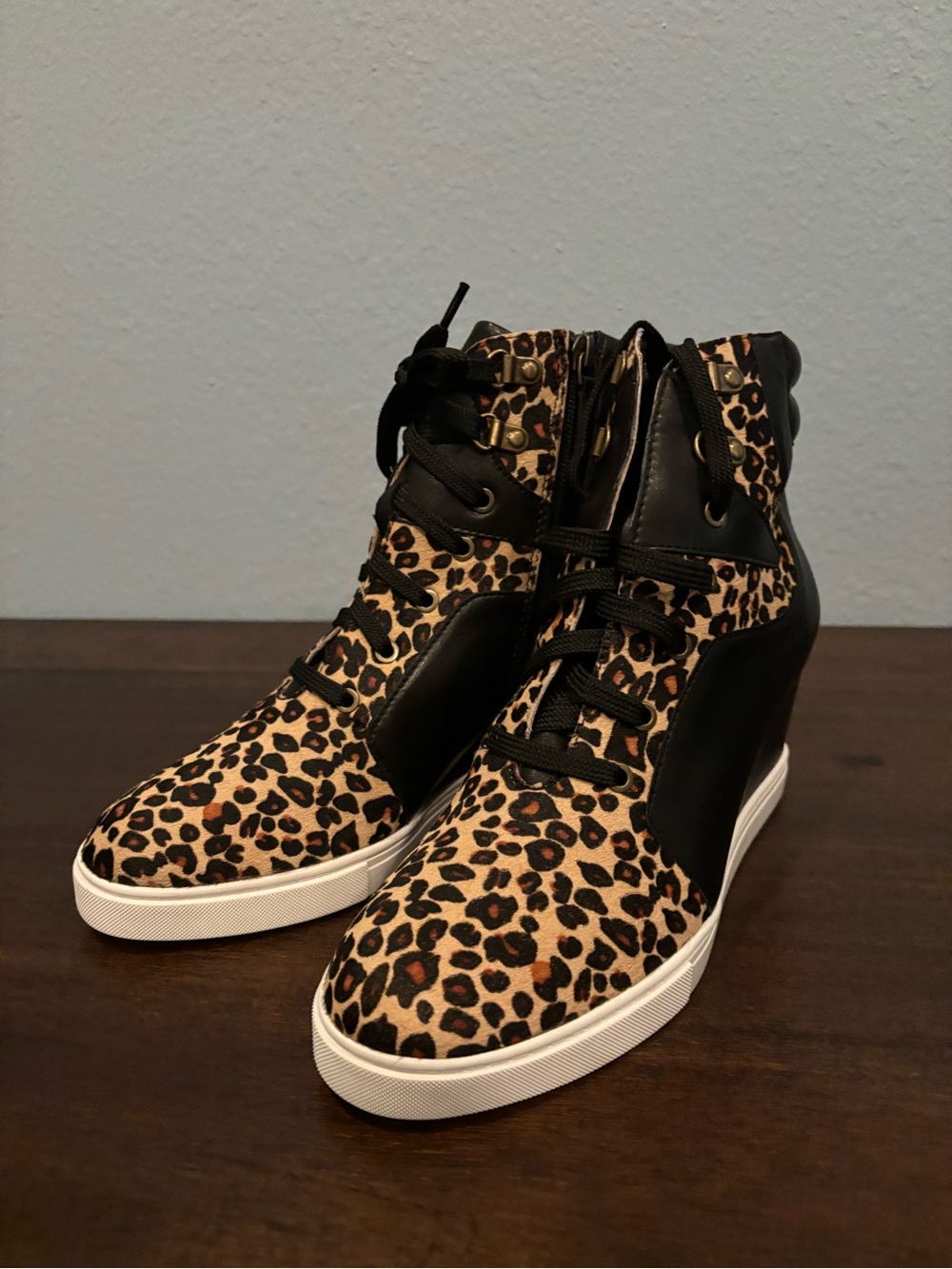 Linea Paolo cheetah wedges